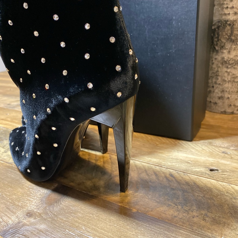 Saint Laurent Freja Crystal Studded Velvet Boots - Picture 4 of 8